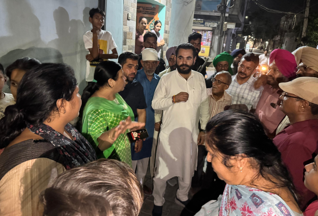  ਵਿਧਾਇਕ ਨਰਿੰਦਰ ਪਾਲ ਸਿੰਘ ਸਵਨਾ ਪਹੁੰਚੇ ਵਾਰਡ ਨੰਬਰ 21, ਸੁਣੀਆਂ ਮੁਸ਼ਕਿਲਾਂ