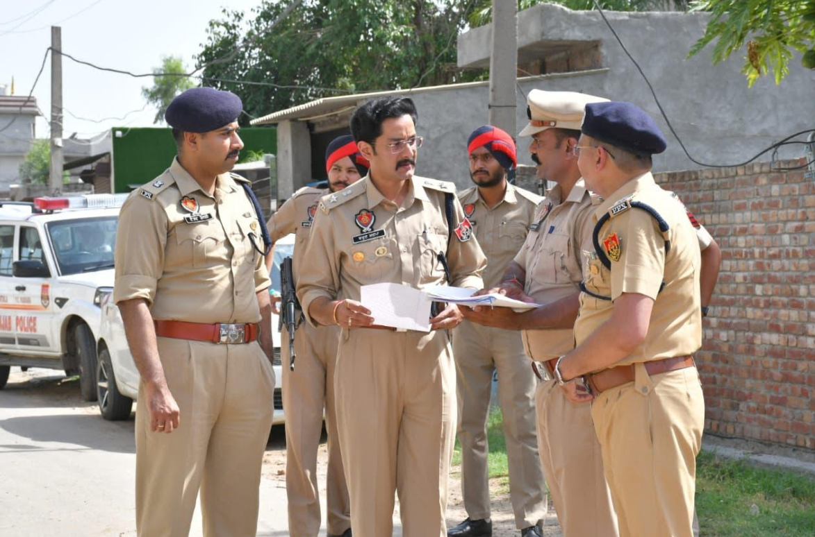 ਸ਼ੇਰਮਾਜਰਾ ‘ਚ ਪੰਚਾਇਤੀ ਜਮੀਨ ‘ਤੇ ਨਸ਼ਾ ਤਸਕਰ ਵੱਲੋਂ ਬਣਾਏ ਅਣ-ਅਧਿਕਾਰਤ ਮਕਾਨ ‘ਤੇ ਪੁਲਿਸ ਦੀ ਇਮਦਾਦ ਨਾਲ ਚੱਲਿਆ ਪੀਲਾ ਪੰਜਾ