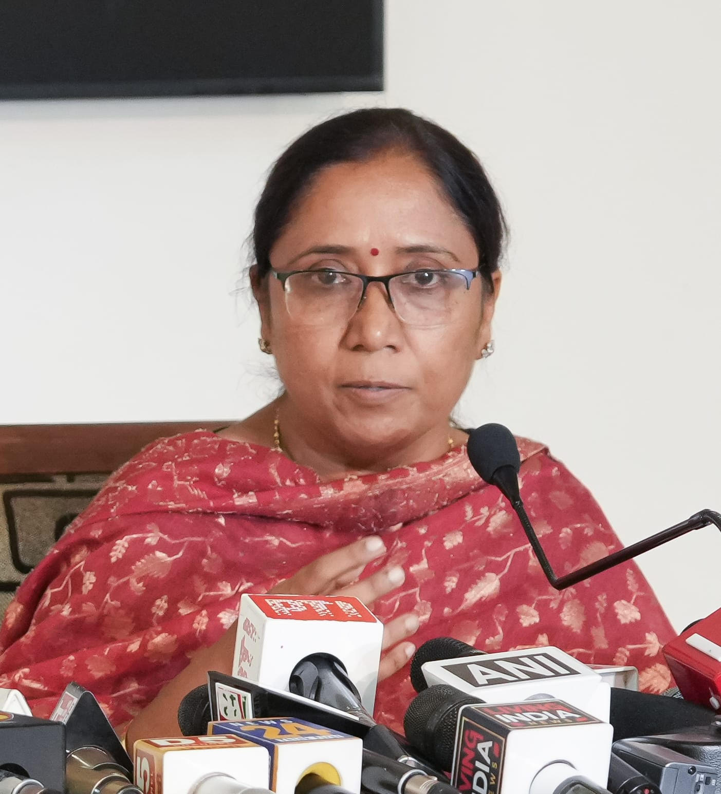 ਡੇਰਾਬੱਸੀ ਵਿੱਚ ਭੀਖ ਮੰਗ ਰਹੇ ਬੱਚਿਆਂ ਦੇ ਬਚਾਅ ਅਤੇ ਪੁਨਰਵਾਸ ਲਈ ਡਾ. ਬਲਜੀਤ ਕੌਰ ਵਲੋਂ ਤੁਰੰਤ ਕਾਰਵਾਈ ਦੇ ਹੁਕਮ