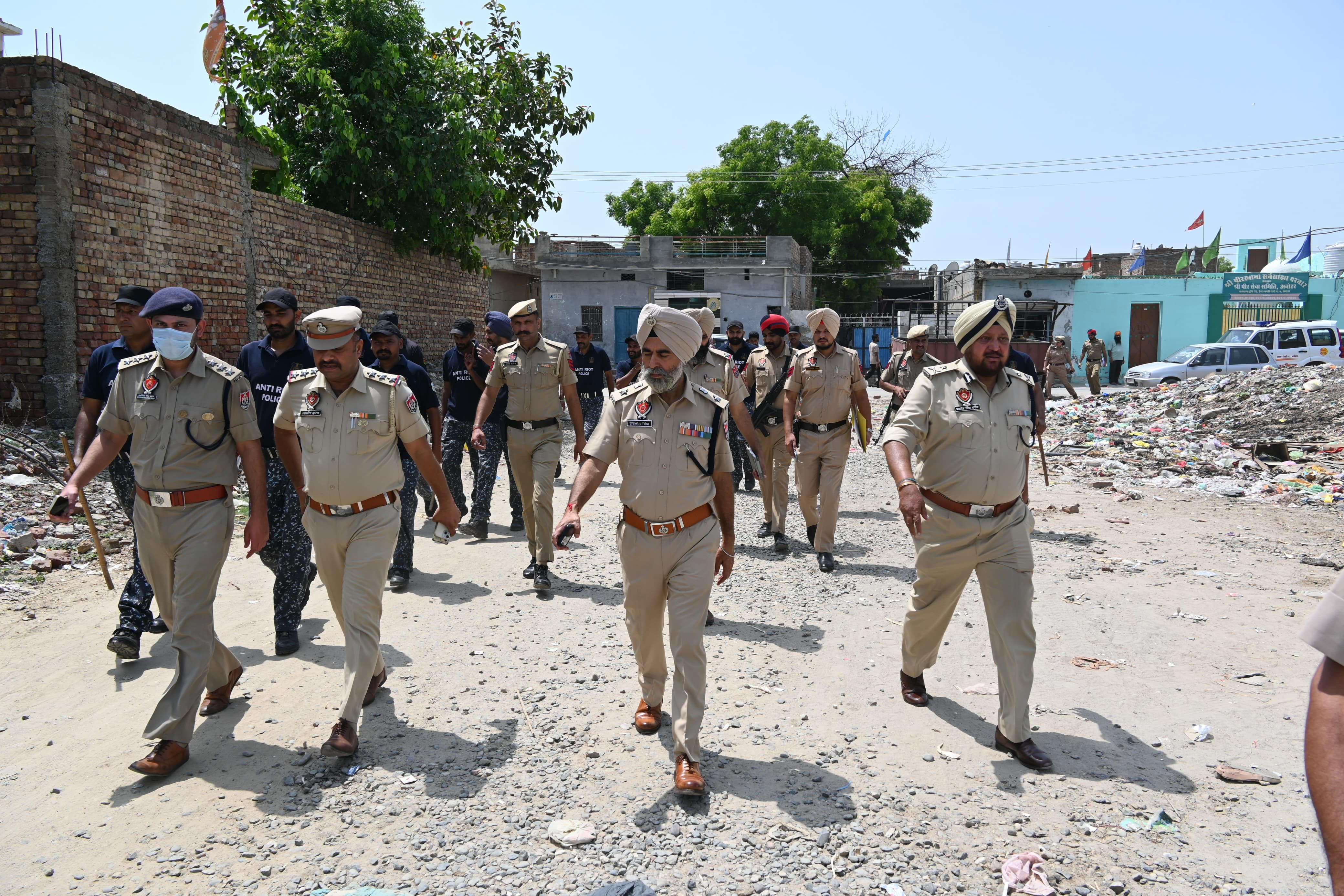 ਯੁੱਧ ਨਸ਼ਿਆਂ ਵਿਰੁੱਧ ਮੁਹਿੰਮ ਤਹਿਤ ਫਾਜ਼ਿਲਕਾ ਪੁਲਿਸ ਵੱਲੋਂ ਅਬੋਹਰ ਵਿੱਚ ਵੱਡੀ ਕਾਰਵਾਈ — CASO ਦੌਰਾਨ ਡਰੱਗ ਹੌਟਸਪੌਟ ਏਰੀਆ ‘ਚ ਛਾਪੇਮਾਰੀ