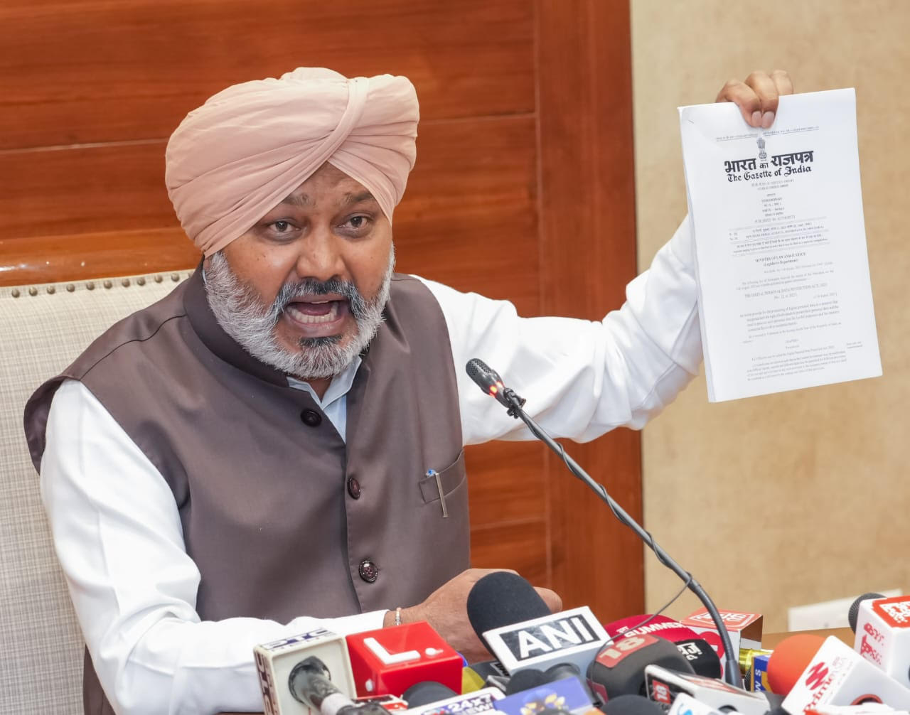 ਪੰਜਾਬ ਸਰਕਾਰ ‘ਡਿਜੀਟਲ ਨਿੱਜੀ ਡੇਟਾ ਸੁਰੱਖਿਆ ਐਕਟ’ ਤਹਿਤ ਨਾਗਰਿਕਾਂ ਦੇ ਡੇਟਾ ਦੀ ਸੁਰੱਖਿਆ ਲਈ ਵਚਨਬੱਧ: ਹਰਪਾਲ ਸਿੰਘ ਚੀਮਾ