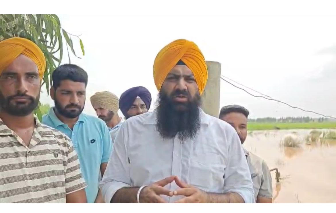 ਸਰਬਜੀਤ ਸਿੰਘ ਝਿੰਜਰ ਨੇ ਹਲਕਾ ਘਨੌਰ ਦੇ ਹੜ੍ਹ ਪ੍ਰਭਾਵਿਤ ਪਿੰਡਾਂ ਦਾ ਕੀਤਾ ਦੌਰਾ