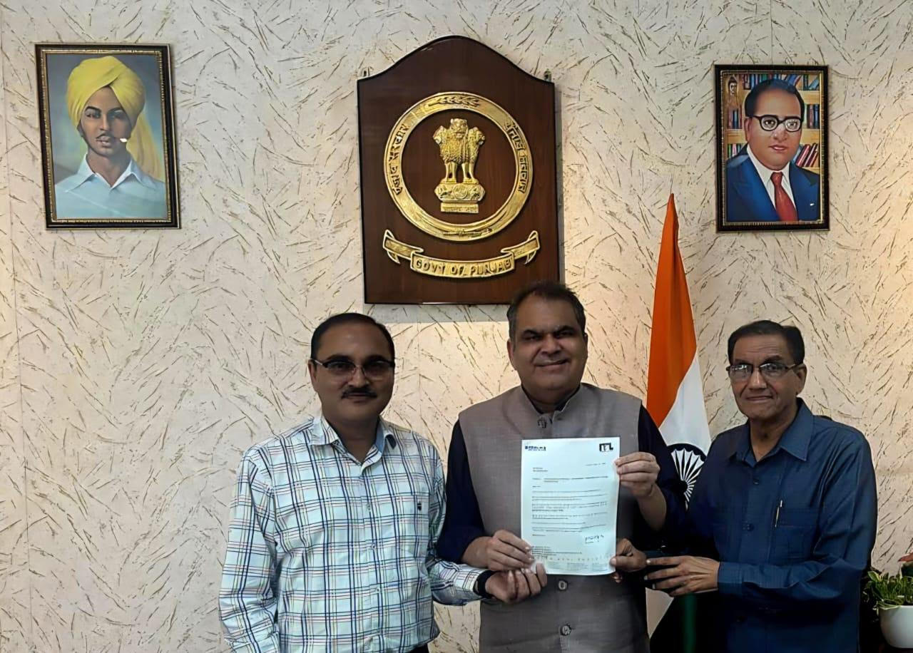 ਮਿਸ਼ਨ “ਚੜ੍ਹਦੀ ਕਲਾ” ਤਹਿਤ ਮੁੱਖ ਮੰਤਰੀ ਰੰਗਲਾ ਪੰਜਾਬ ਫੰਡ ਵਿੱਚ 50 ਲੱਖ ਦਿੱਤੇ:  ਕੈਬਨਿਟ ਮੰਤਰੀ ਸੰਜੀਵ ਅਰੋੜਾ