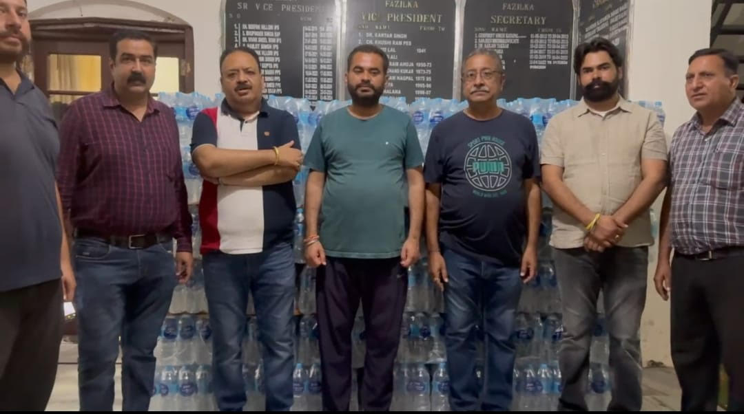 ਵਿਧਾਇਕ ਫਾਜ਼ਿਲਕਾ ਨੇ ਹਲਕੇ ਦੇ ਹੜ ਪੀੜਤਾਂ ਦੀ ਮਦਦ ਲਈ ਅੱਗੇ ਆਏ ਰੀਕਰੇਸ਼ਨ ਕਲੱਬ ਦਾ ਕੀਤਾ ਧੰਨਵਾਦ