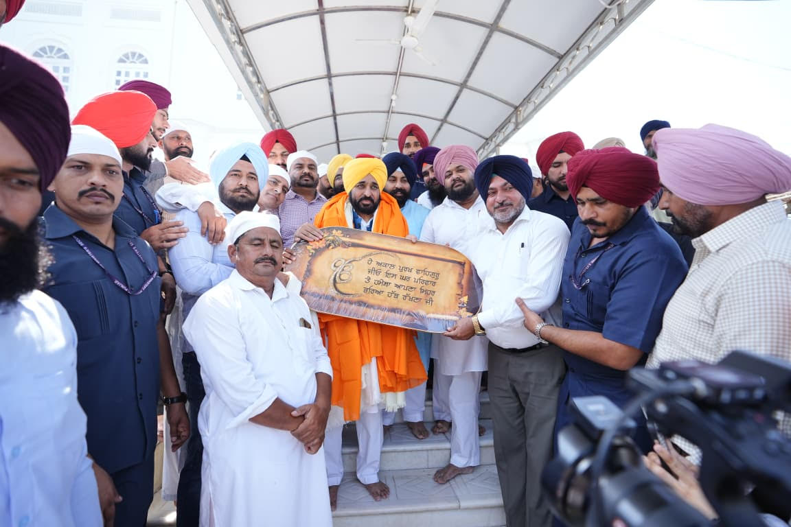 ਮੁੱਖ ਮੰਤਰੀ ਨੇ ਸ੍ਰੀ ਅਨੰਦਪੁਰ ਸਾਹਿਬ ਵਿਖੇ ਵਿਰਾਸਤੀ ਮਾਰਗ ਦਾ ਨੀਂਹ ਪੱਥਰ ਰੱਖਿਆ