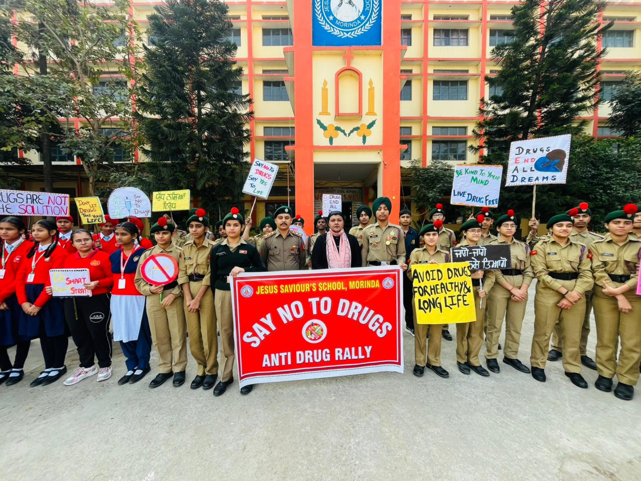 ਜੀਸਸ ਸੇਵੀਅਰ ਸਕੂਲ ਵੱਲੋਂ ਨਸ਼ਾ ਮੁਕਤ ਰੈਲੀ ਦਾ ਆਯੋਜਨ