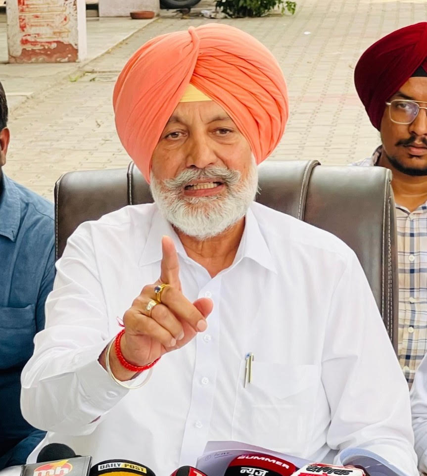 ਸਰਕਾਰ ਮੋਹਾਲੀ ਮਿਊਂਸਪਲ ਕਾਰਪੋਰੇਸ਼ਨ ਦੇ ਮਤੇ ਅਨੁਸਾਰ ਕਾਰਪੋਰੇਸ਼ਨ ਦੀ ਹਦੂਦ ਵਿਚ ਵਾਧਾ ਕਰੇ-ਬਲਬੀਰ ਸਿੱਧੂ