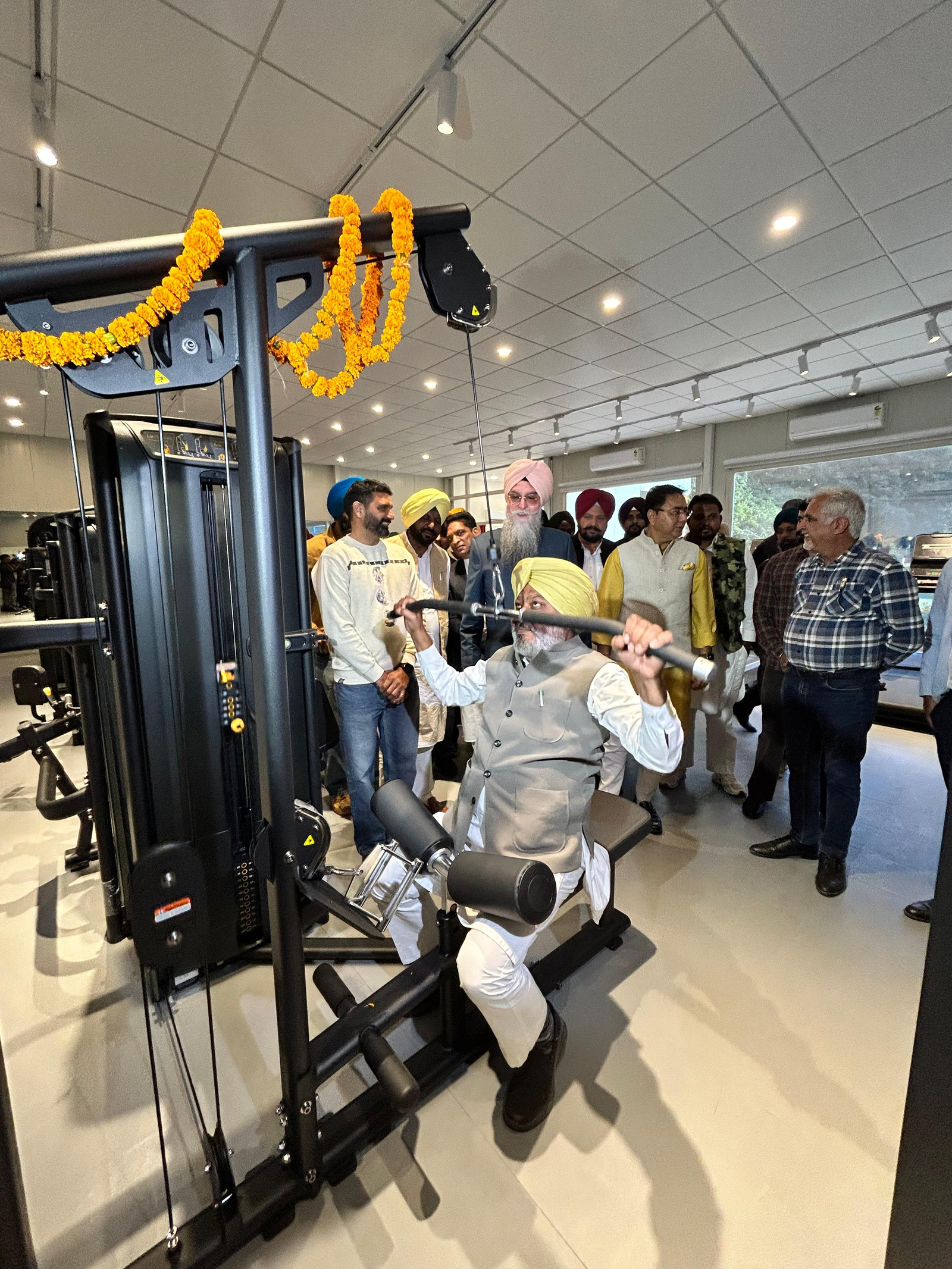 ਸਪੀਕਰ, ਡਿਪਟੀ ਸਪੀਕਰ ਅਤੇ ਕੈਬਨਿਟ ਮੰਤਰੀਆਂ ਵੱਲੋਂ ਪੰਜਾਬ ਦੇ ਐਮ.ਐਲ.ਏ. ਹੋਸਟਲ ਵਿਖੇ ਆਪਣੀ ਕਿਸਮ ਦੇ ਪਹਿਲੇ ਜਿਮ ਅਤੇ ਵੈਲਨੈਸ ਸੈਂਟਰ ਦਾ ਉਦਘਾਟਨ