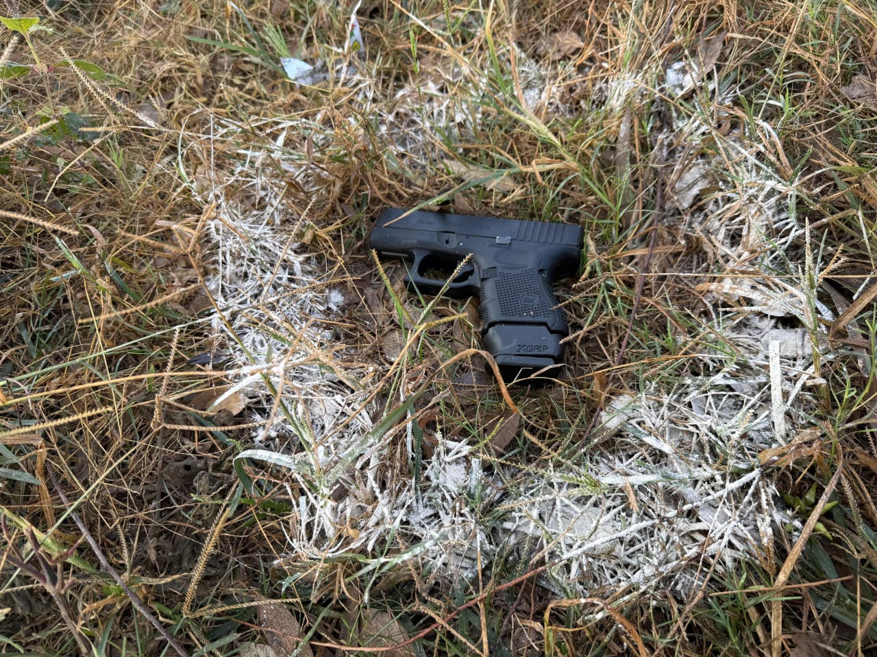 ਬਟਾਲਾ ਦੇ ਮੋਬਾਈਲ ਸਟੋਰ ‘ਤੇ ਗੋਲੀਬਾਰੀ: ਗੈਂਗਸਟਰ ਨਿਸ਼ਾਨ ਜੋਰੀਆਂ ਦਾ ਮੁੱਖ ਸਾਥੀ ਸੰਖੇਪ ਗੋਲੀਬਾਰੀ ਉਪਰੰਤ ਗ੍ਰਿਫ਼ਤਾਰ; ਗਲੌਕ ਪਿਸਤੌਲ ਬਰਾਮਦ