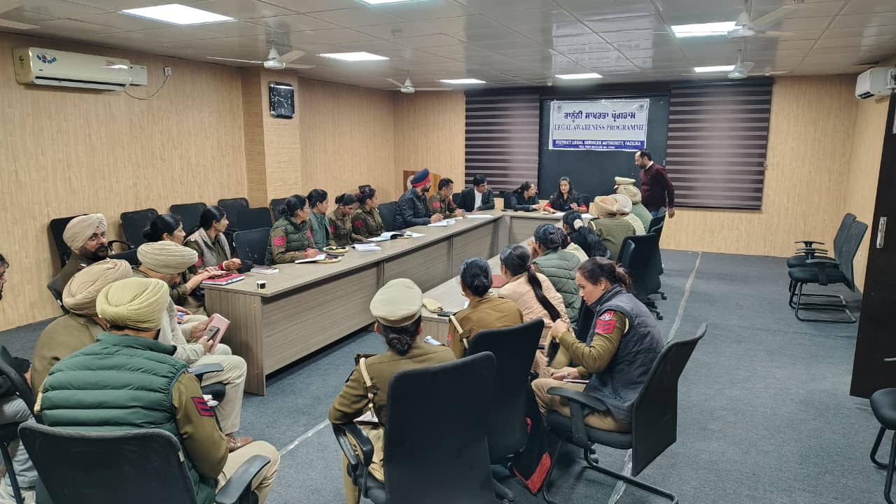 ਜ਼ਿਲ੍ਹਾ ਕਾਨੂੰਨੀ ਸੇਵਾਵਾਂ ਅਥਾਰਟੀ, ਫਾਜ਼ਿਲਕਾ ਵੱਲੋਂ ਘਰੇਲੂ ਹਿੰਸਾ ਐਕਟ, 2005 ਬਾਰੇ ਜਾਗਰੂਕਤਾ–ਕਮ–ਟ੍ਰੇਨਿੰਗ ਕਾਰਜਕ੍ਰਮ ਦਾ ਆਯੋਜਨ