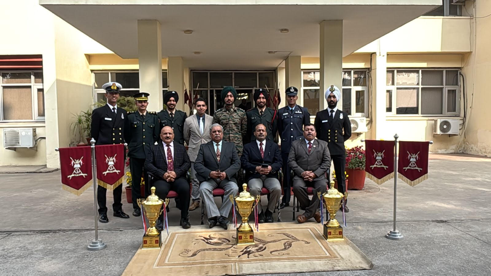 ਮਹਾਰਾਜਾ ਰਣਜੀਤ ਸਿੰਘ ਪ੍ਰੈਪਰੇਟਰੀ ਇੰਸਟੀਚਿਊਟ ਵੱਲੋਂ ਅੱਠ ਸਾਬਕਾ ਕੈਡਿਟਾਂ ਦਾ ਅਚੀਵਰ ਐਵਾਰਡ ਨਾਲ ਸਨਮਾਨ