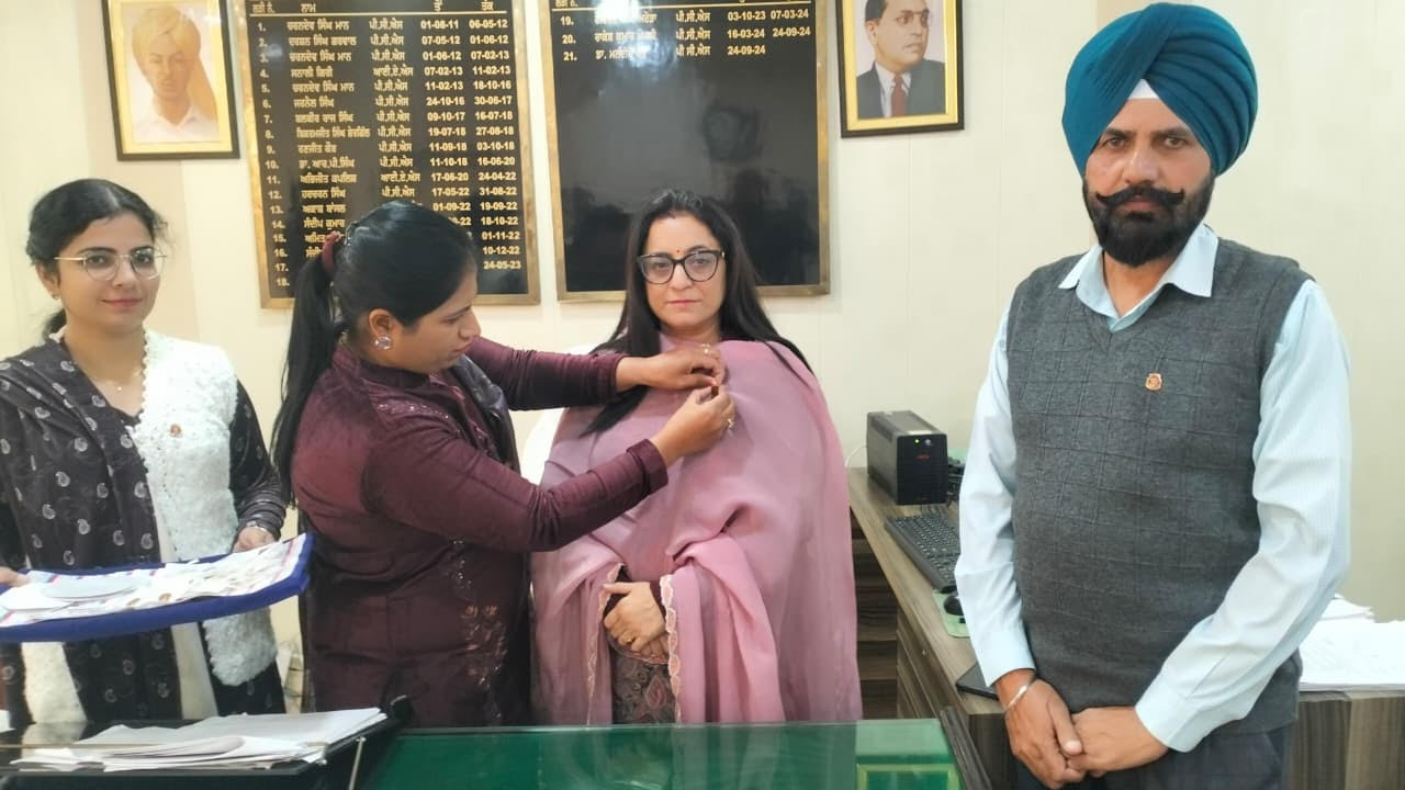 ਜ਼ਿਲ੍ਹਾ ਰੱਖਿਆ ਸੇਵਾਵਾਂ ਭਲਾਈ ਦਫ਼ਤਰ ਵੱਲੋਂ ਹਥਿਆਰਬੰਦ ਸੈਨਾਵਾਂ ਝੰਡਾ ਦਿਵਸ ਦਾ ਗੌਰਵਮਈ ਦਿਹਾੜਾ ਮਨਾਇਆ