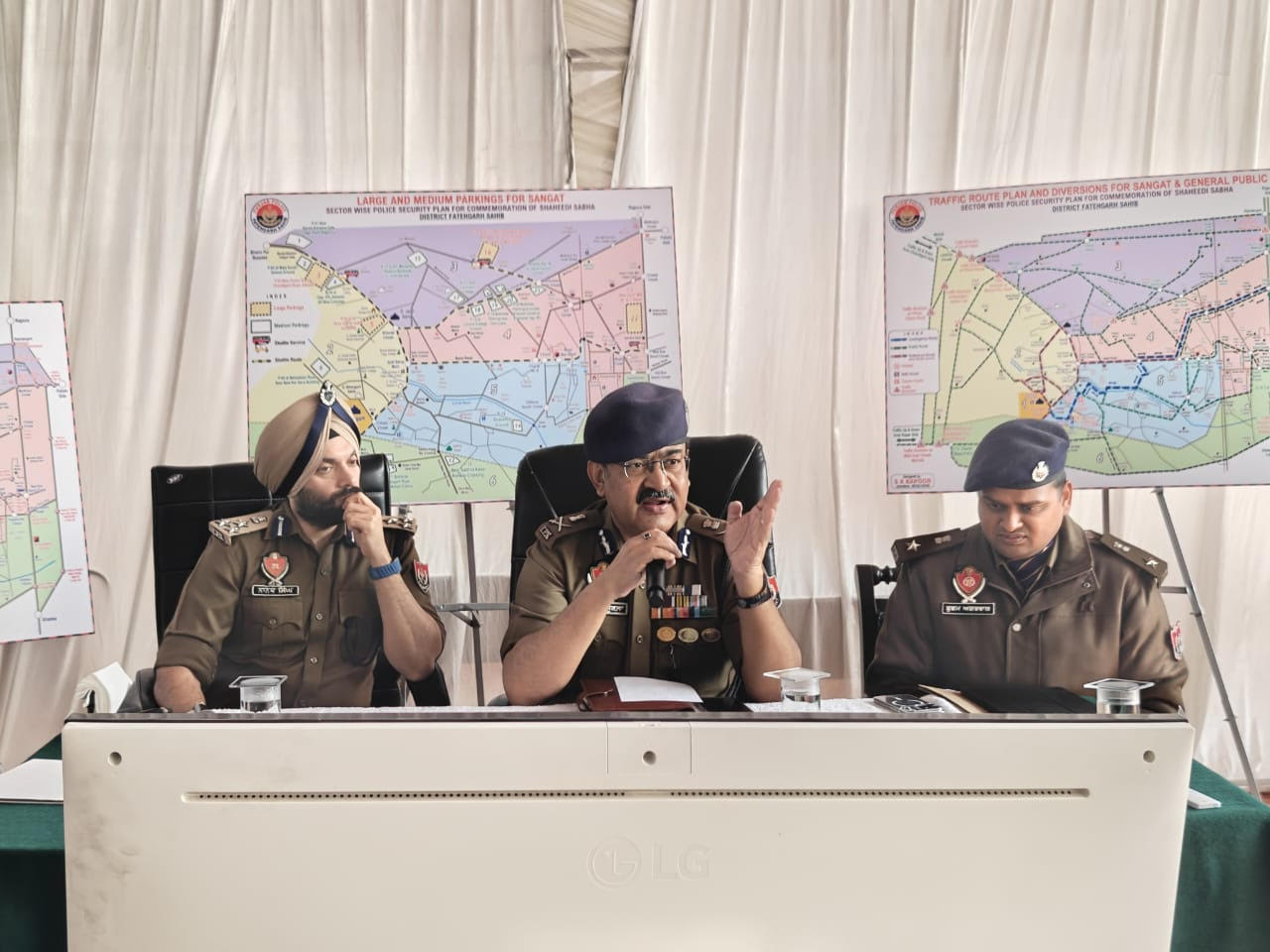 ਸ਼ਹੀਦੀ ਸਭਾ: ਫਤਹਿਗੜ੍ਹ ਸਾਹਿਬ ਵਿੱਚ ਮੱਥਾ ਟੇਕਣ ਲਈ ਆਉਣ ਵਾਲੀਆਂ ਸੰਗਤਾਂ ਦੀ ਸਹੂਲਤ ਲਈ 3400 ਪੁਲਿਸ ਕਰਮੀਆਂ, 22 ਪਾਰਕਿੰਗ ਸਥਾਨ, ਸ਼ਟਲ ਬੱਸਾਂ