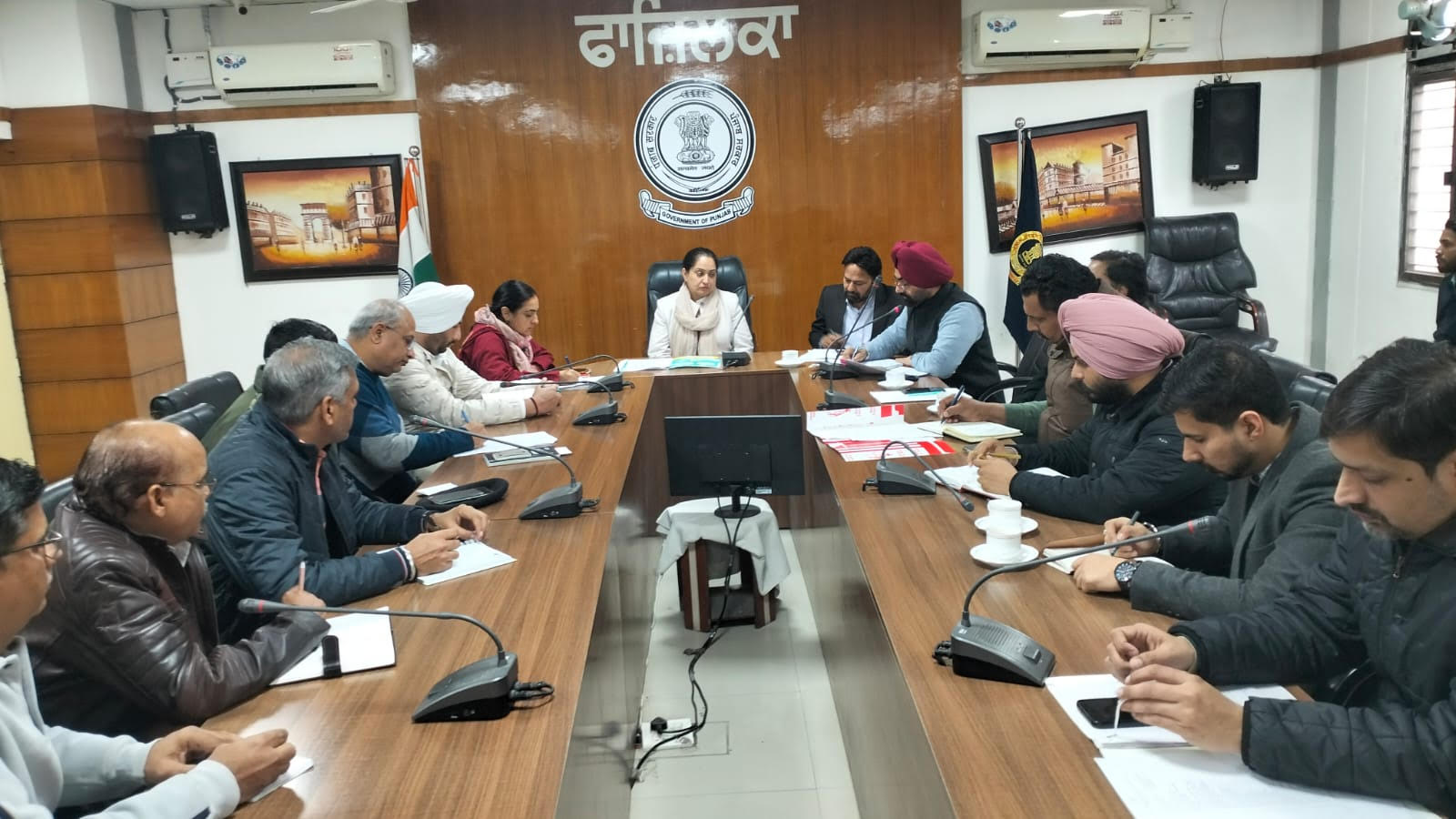 ਫਾਜਿ਼ਲਕਾ ਦੇ ਸ਼ਹੀਦ ਭਗਤ ਸਿੰਘ ਸਟੇਡੀਅਮ ਵਿਖੇ  ਗਣਤੰਤਰ ਦਿਵਸ ਕੌਮੀ ਜਜ਼ਬੇ ਅਤੇ ਦੇਸ਼ ਭਗਤੀ ਨਾਲ ਮਨਾਇਆ ਜਾਵੇਗਾ-ਡਿਪਟੀ ਕਮਿਸ਼ਨਰ