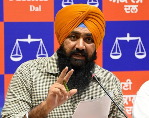 ਪੰਜਾਬ ਸਰਕਾਰ ਵੱਲੋਂ 12 ਹਜ਼ਾਰ ਯੂਥ ਕਲੱਬਾਂ ਨੂੰ ਬੰਦ ਕਰਨ ਦਾ ਫ਼ੈਸਲਾ ਨੌਜਵਾਨਾਂ ਨਾਲ ਸਿੱਧਾ ਧੋਖਾ – ਸਰਬਜੀਤ ਸਿੰਘ ਝਿੰਜਰ