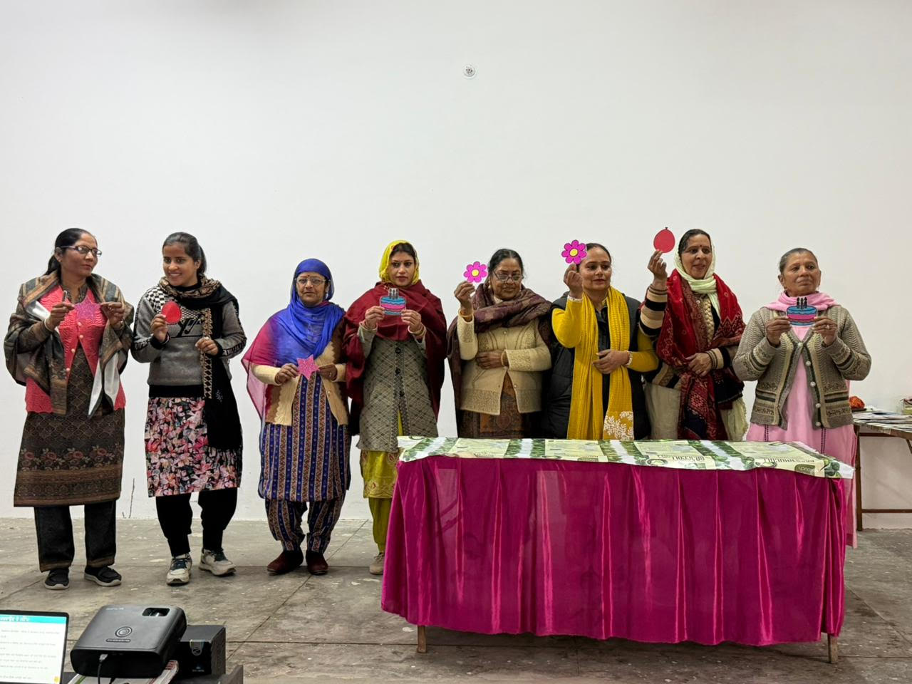 ਪੋਸ਼ਣ ਵੀ ਪੜ੍ਹਾਈ ਵੀ ਤਹਿਤ ਜ਼ਿਲ੍ਹਾ ਪੱਧਰ ਤੇ ਫੇਸ-2 ਦੇ ਅਧੀਨ ਆਂਗਣਵਾੜੀ ਵਰਕਰਾਂ ਦੇ ਪਹਿਲਾ ਬੈਚ ਨੂੰ ਟਰੇਨਿੰਗ ਦਿੱਤੀ