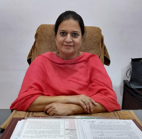 ਪੀਲੀ ਕੂੰਗੀ ਤੋਂ ਬਚਾਅ ਲਈ ਕਣਕ ਦੀ ਫ਼ਸਲ ਦਾ ਨਿਰੀਖਣ ਕਰੋ