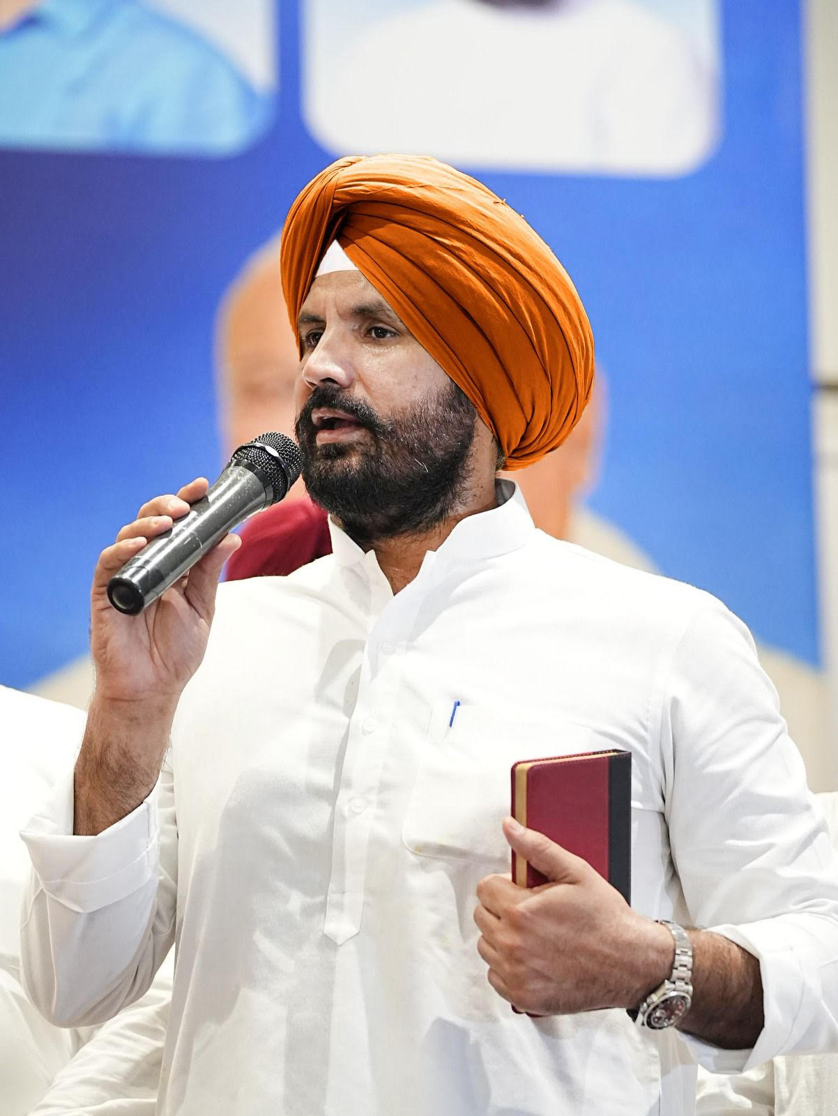 ਵੜਿੰਗ ਦਾ ਬਿੱਟੂ ਨੂੰ ਸਵਾਲ: ਜੇਕਰ ਤੁਸੀਂ ਮਾਨ ਨੂੰ ਆਈਐਸਆਈ ਏਜੰਟ ਜਾਣਦੇ ਹੋ, ਤਾਂ ਕਾਰਵਾਈ ਕਿਉਂ ਨਹੀਂ ਕਰਦੇ?